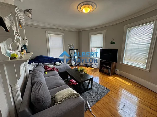 133 Saint Alphonsus St #3 Photo 1