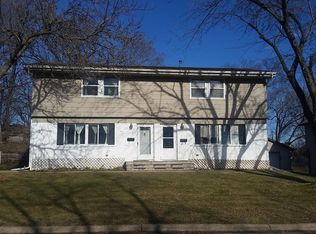 235 Jackson Ave N, Hopkins, MN 55343