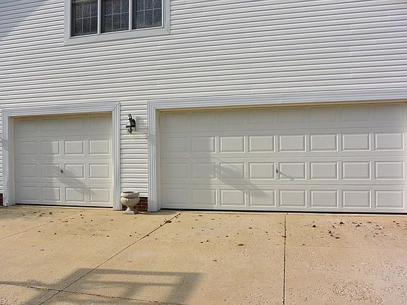 3rd image of 150 Chadwick Dr
