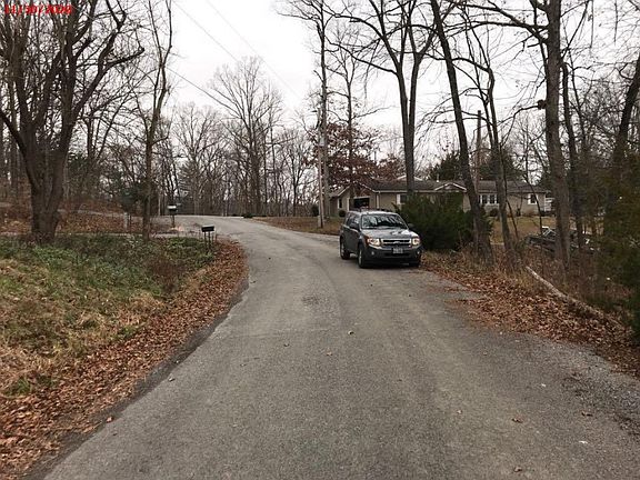 5th image of 880 Lake Shore Dr N