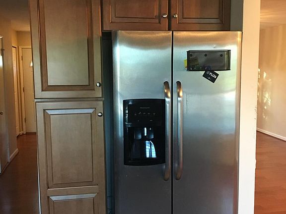 4th image of 12856 Tumbling Brook Ln