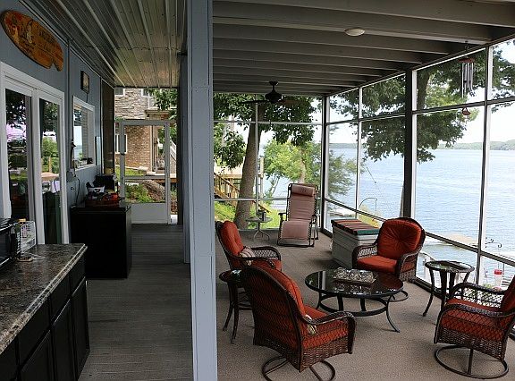 5th image of 10 Lake Shore Dr