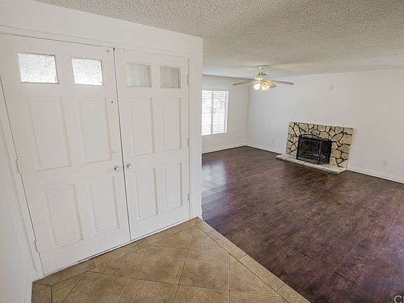 4th image of 5284 N Mayfield Ave