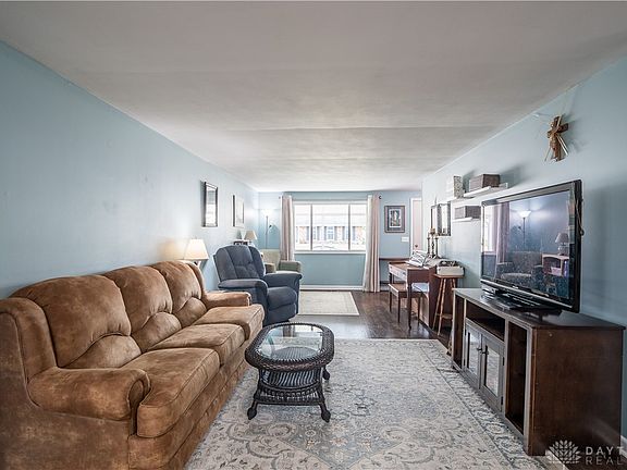 4th image of 5011 Angelita Ave