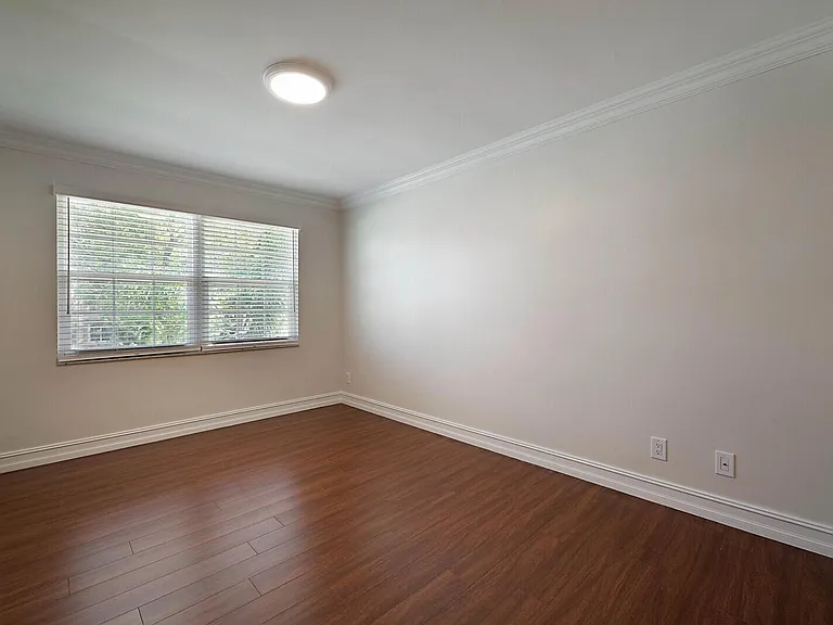 9485 Baritone Ct — Photo 36