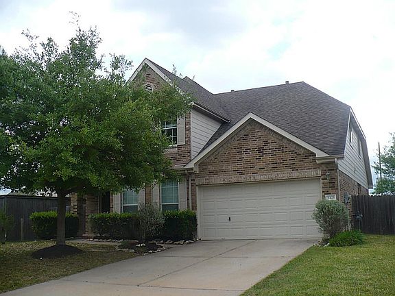 2nd image of 2423 Falcon Knoll Ln