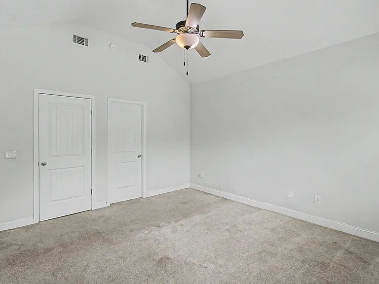 315 Grayson Ave — Photo 31