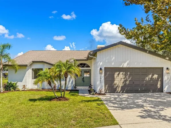 3863 Oakleaf Cir, Tarpon Springs, FL 34688