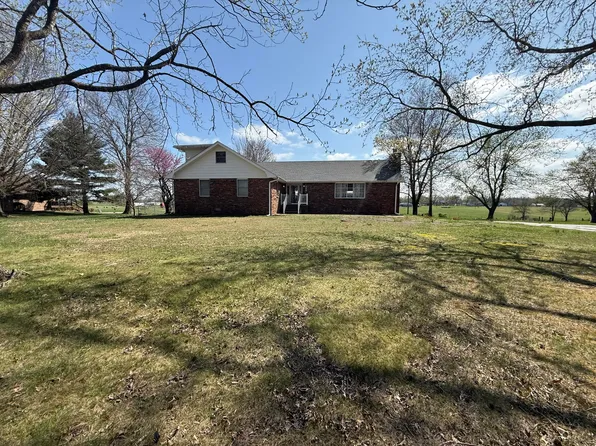 688 Division Street, Sparta, MO 65753