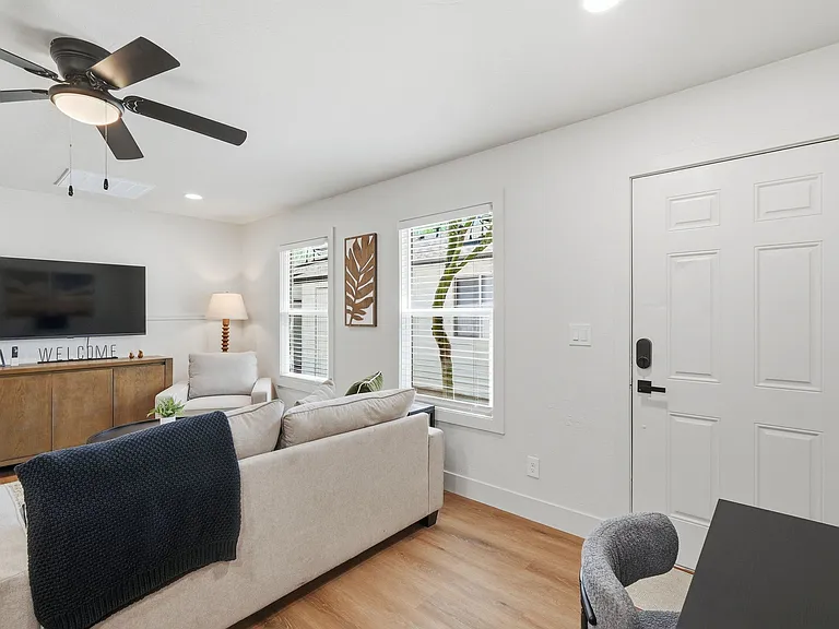 1417 E Roosevelt St #1 — Photo 10
