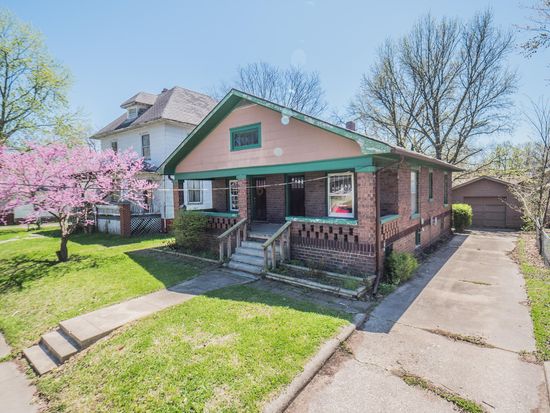 730 Benson St Moberly Mo 65270 Zillow