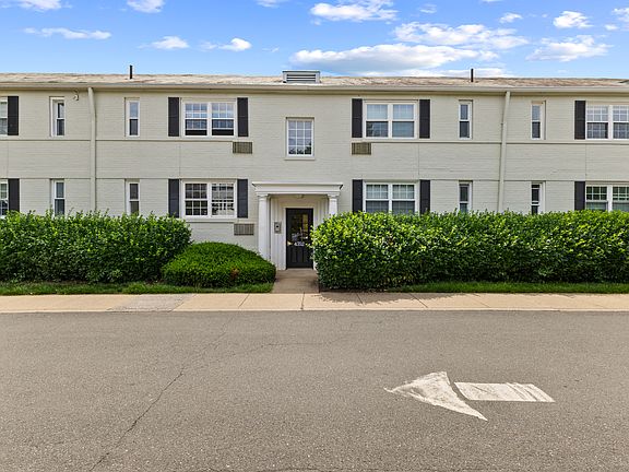 4th image of 4352 N Pershing Dr