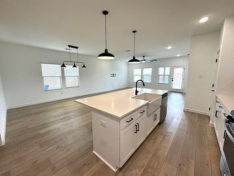 2518 Tahoe Dr — Photo 13