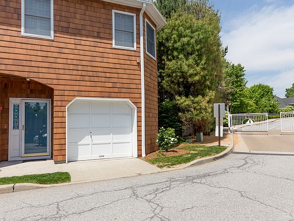 2nd image of 101 Half Moon Bay Dr #101