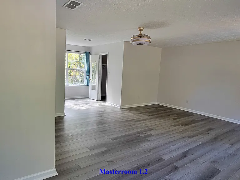 1376 Heritage Glen Dr — Photo 21