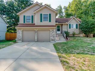 15218 Horton St, Overland Park, KS 66223