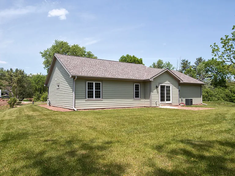 1255 Westwood Dr — Photo 24