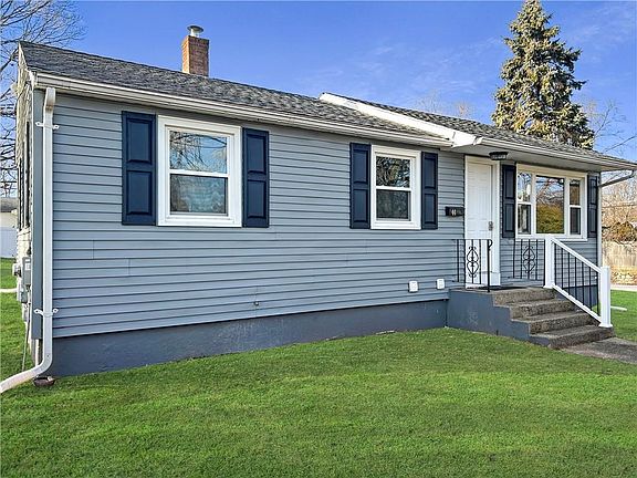 2nd image of 44 Windsor Park Dr