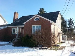 54 Claremont Ave, Holyoke, MA 01040