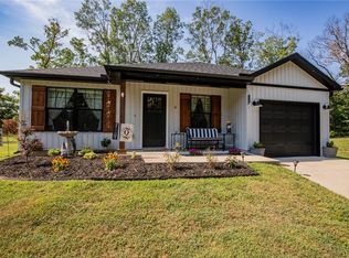 6 Washington Ln, Bella Vista, AR 72715