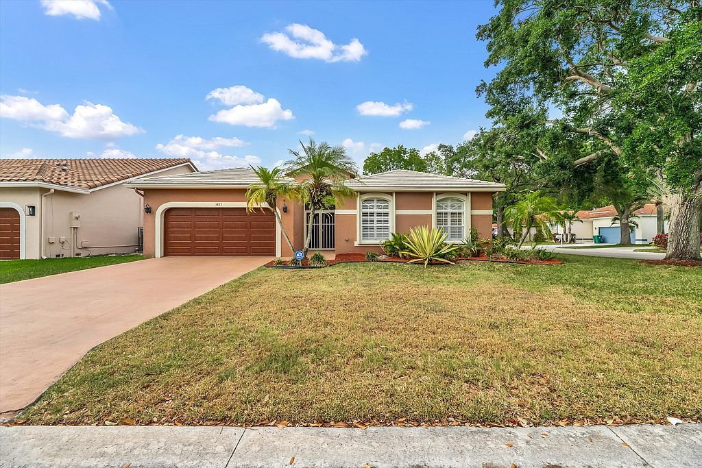 5877 NW 73rd Ct - Property Image