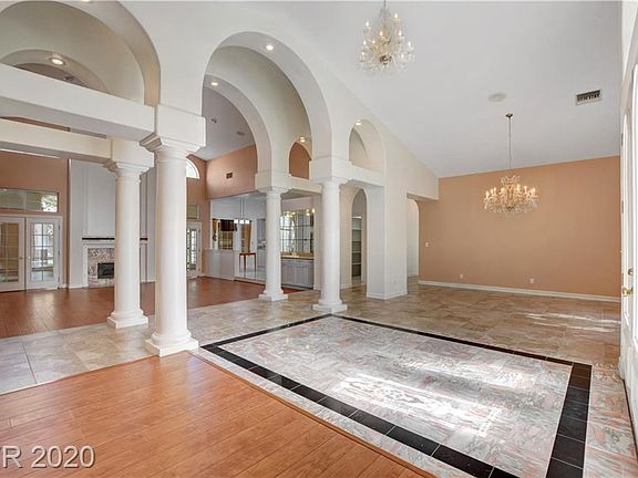 5th image of 8046 Silver King Dr