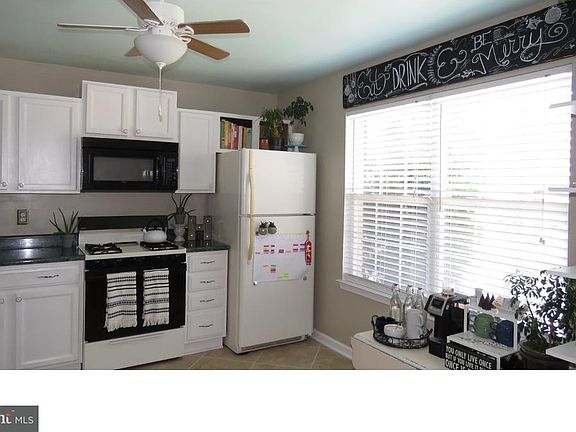4th image of 731 Marian Dr