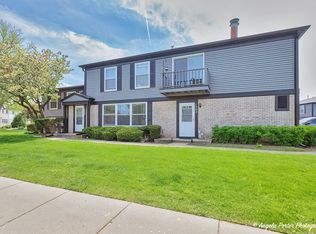 1402 Inverrary Ln #1402, Deerfield, IL 60015
