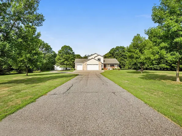 1185 24th Ave NE, Sauk Rapids, MN 56379