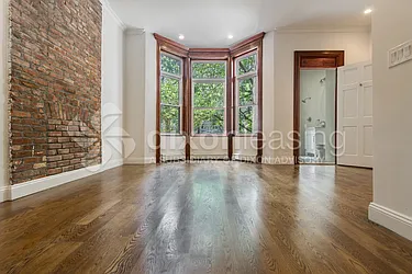 Rented by Dixon Advisory USA Inc.