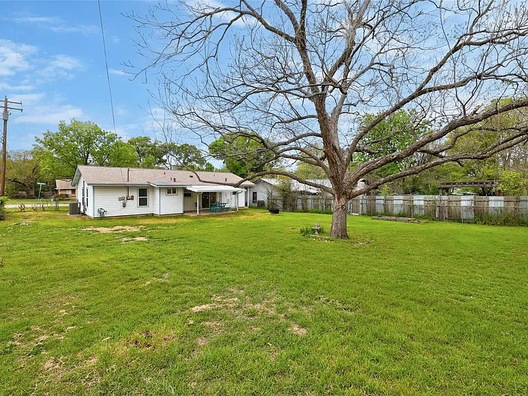 2713 Friar Tuck Ln — Photo 26