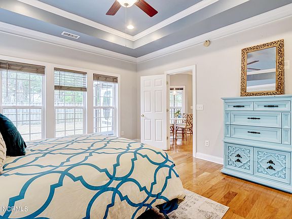 5th image of 1038 Golden Sands Way