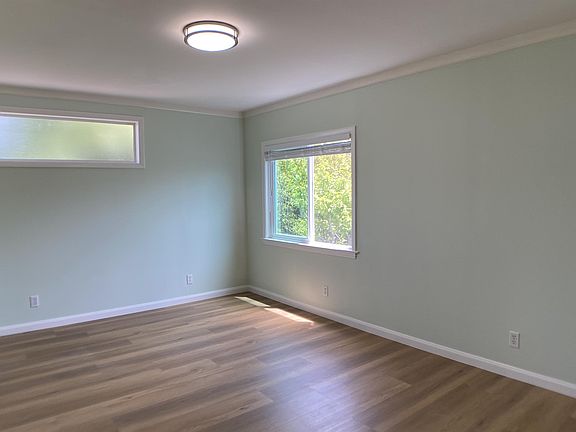 2nd image of 429 Santa Barbara Ave