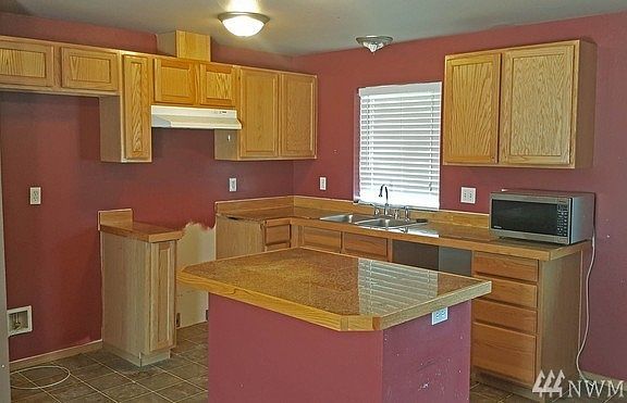 3rd image of 11318 199th Ave E
