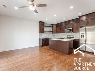 3329 N Avers Ave #2S, Chicago, IL 60618