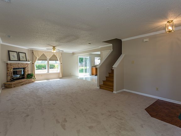 3rd image of 7595 Royal Fern Ln