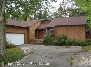 419 Foxlair Ln, Havelock, NC 28532