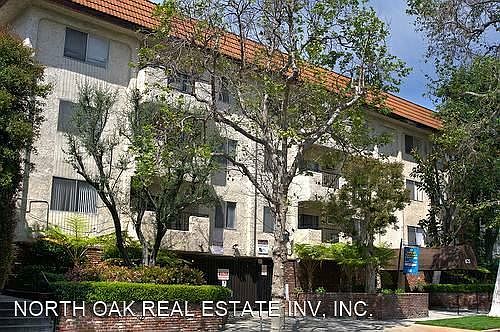 3rd image of 625 N Sycamore Ave APT 311