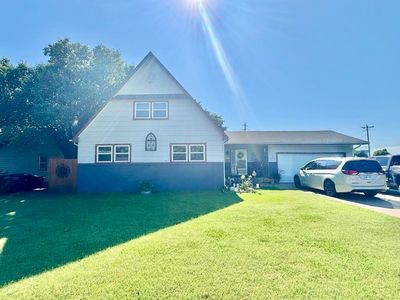 2517 Melencamp Ave, Dodge City, KS, 67801