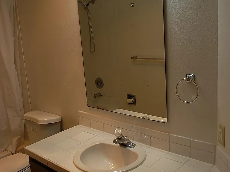 108 Kensington Ave S #2 — Photo 13