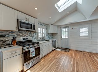 6 Longview Dr, East Quogue, NY 11942