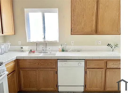 3416 W Canoga Pl #3 — Photo 3