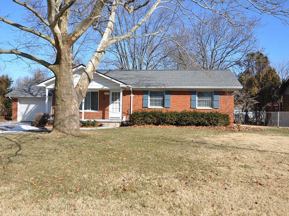 1st image of 2781 N Oakdale Dr