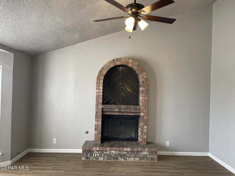 12144 Blue Quail Ave — Photo 4