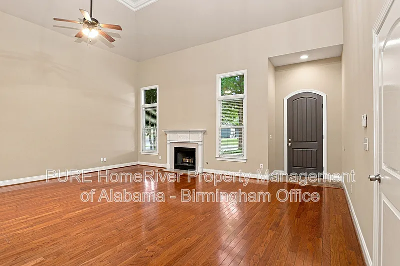 4 bed, 4.0 bath, 3362 sqft, $3,195 — Photo 3