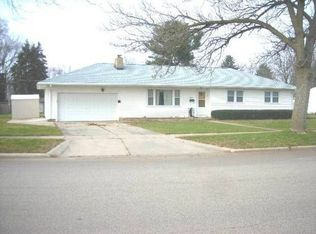 1424 S Washington St, Janesville, WI 53546
