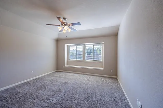 1141 Kingston Ct — Photo 21