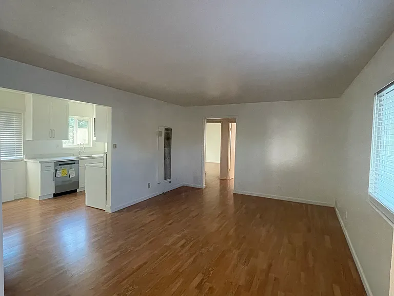 777 Palomino Dr #D — Photo 3