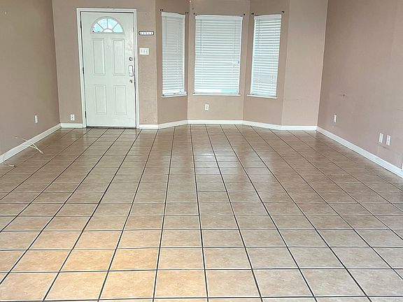 2nd image of 123 SUMMERHILL DR
