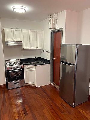 2nd image of 1261 Park Ave #6-2
